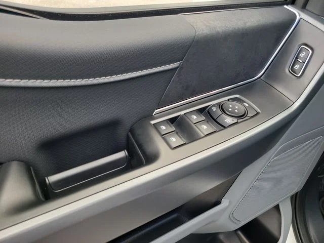 New 2026 Oxford White Ford XLT image 16