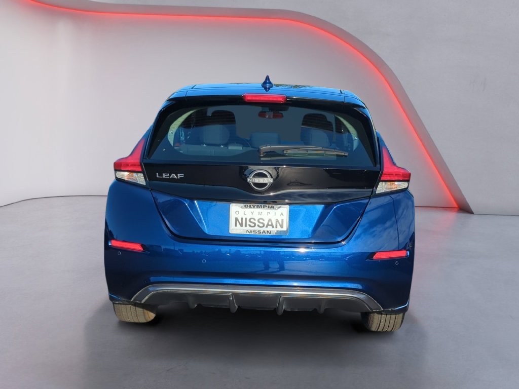 Used 2025 Blue Nissan S image 5