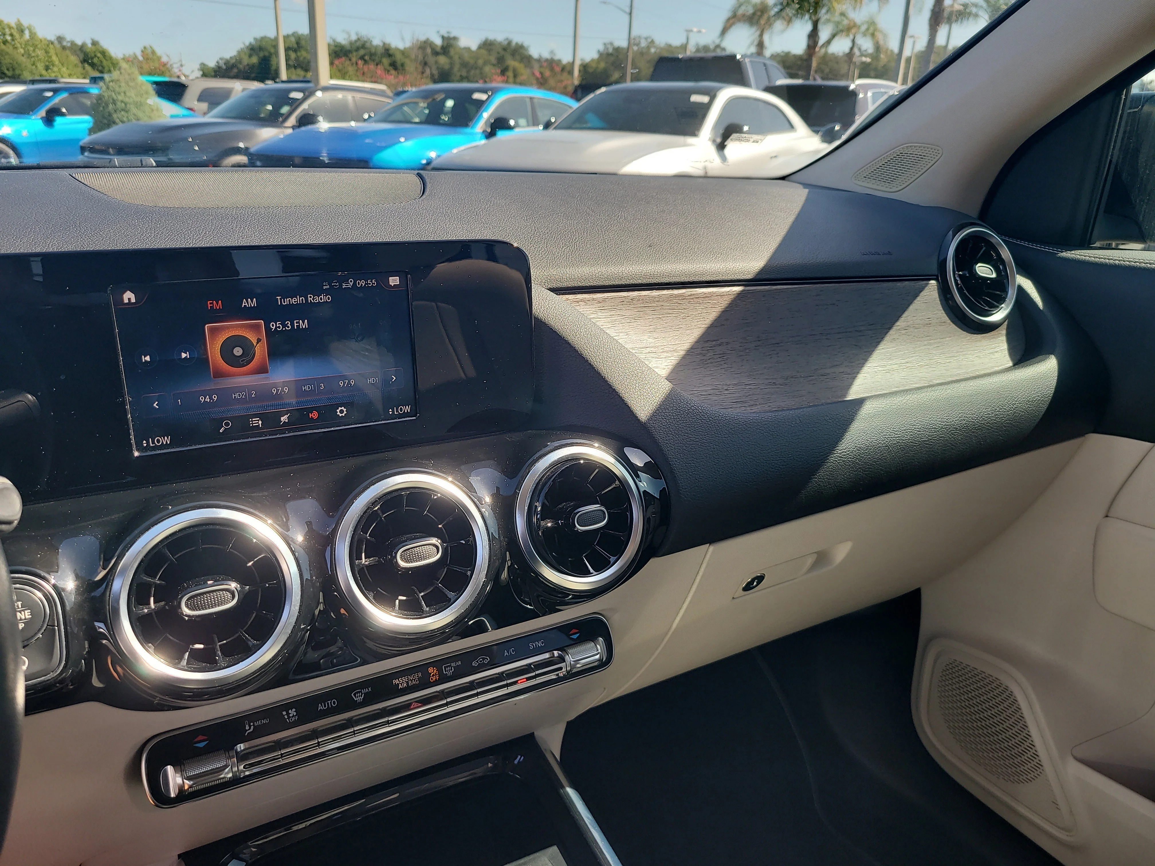 Used 2021  Mercedes-Benz GLA 250 image 19