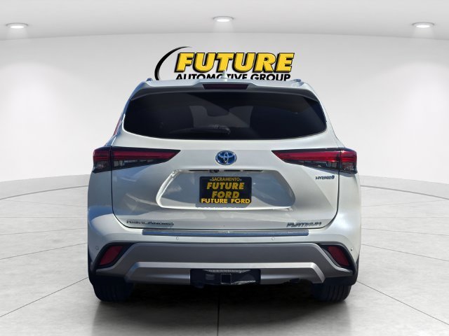 Used 2021 White Toyota Platinum image 5