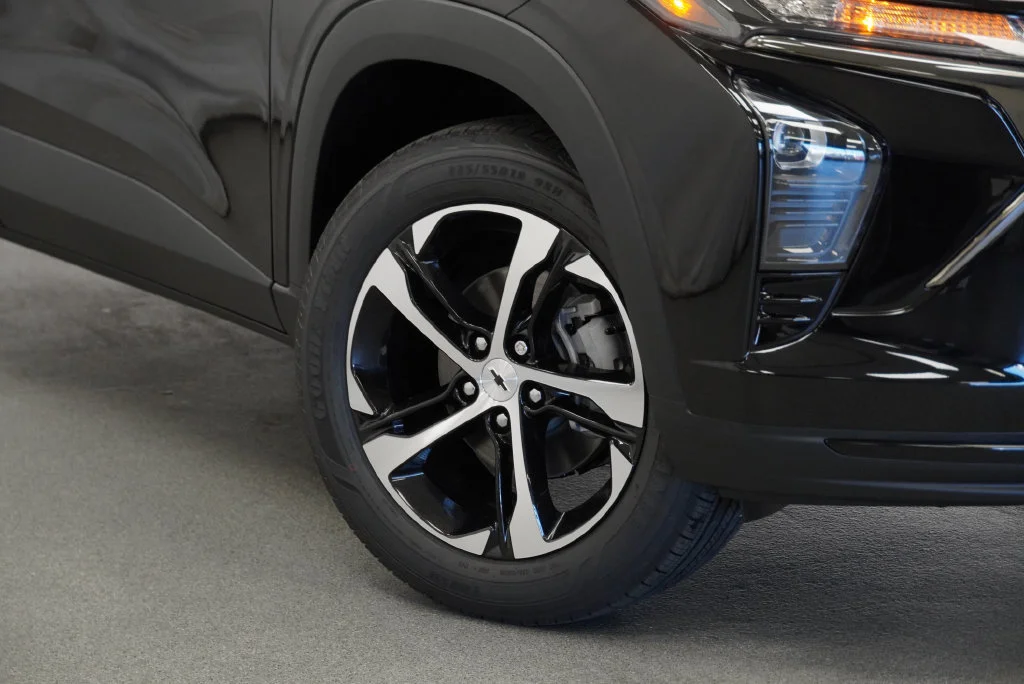 New 2026 Mosaic Black Metallic Chevrolet 1RS image 8