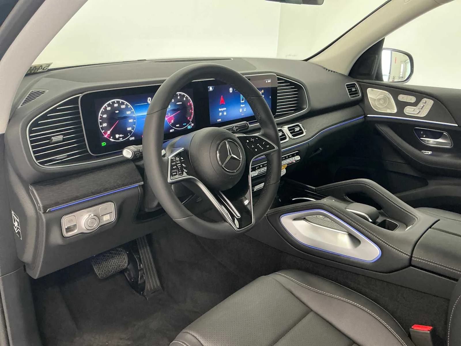 New 2026 Black Mercedes-Benz GLE 450 image 17