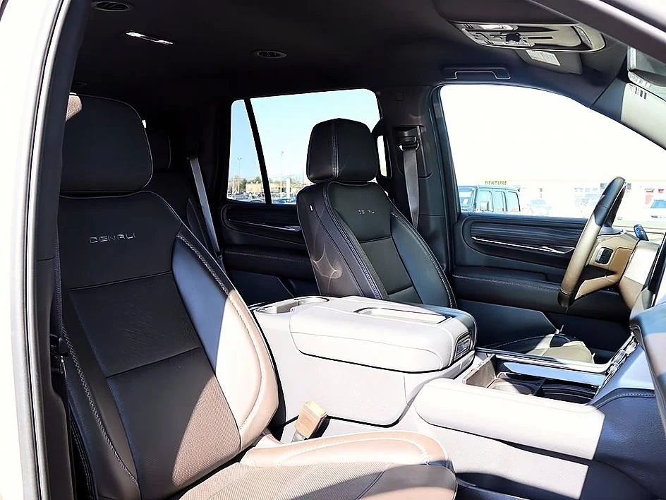 Used 2023 Pearl Beige Metallic GMC Denali image 22