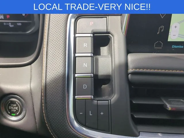 Used 2023 White GMC AT4 image 19