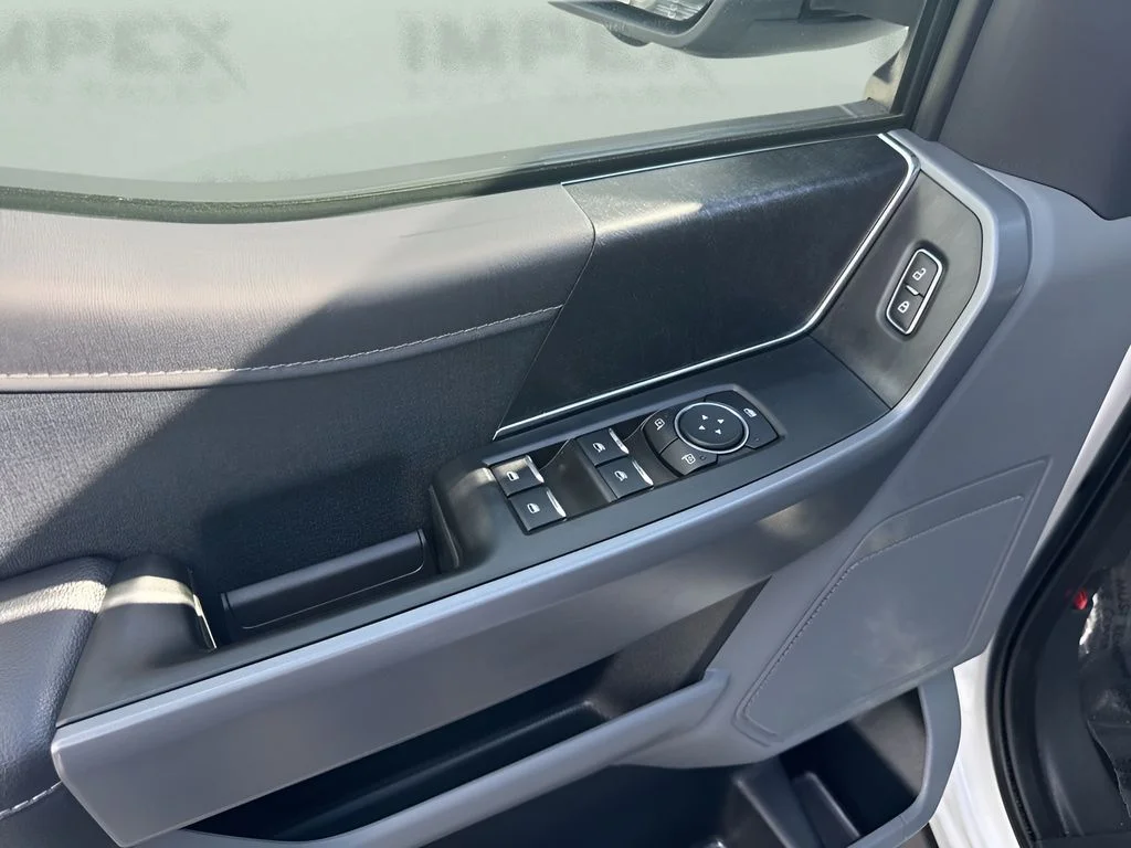 Used 2025 White Ford XLT image 27