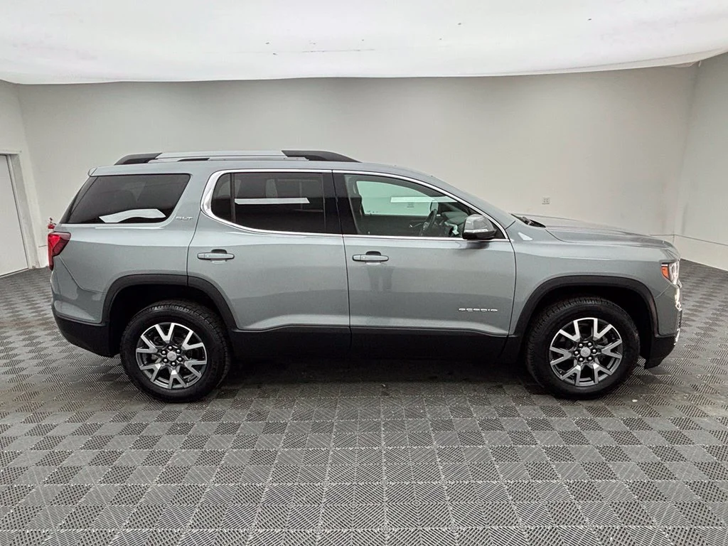 Used 2023 Silver GMC SLT image 7