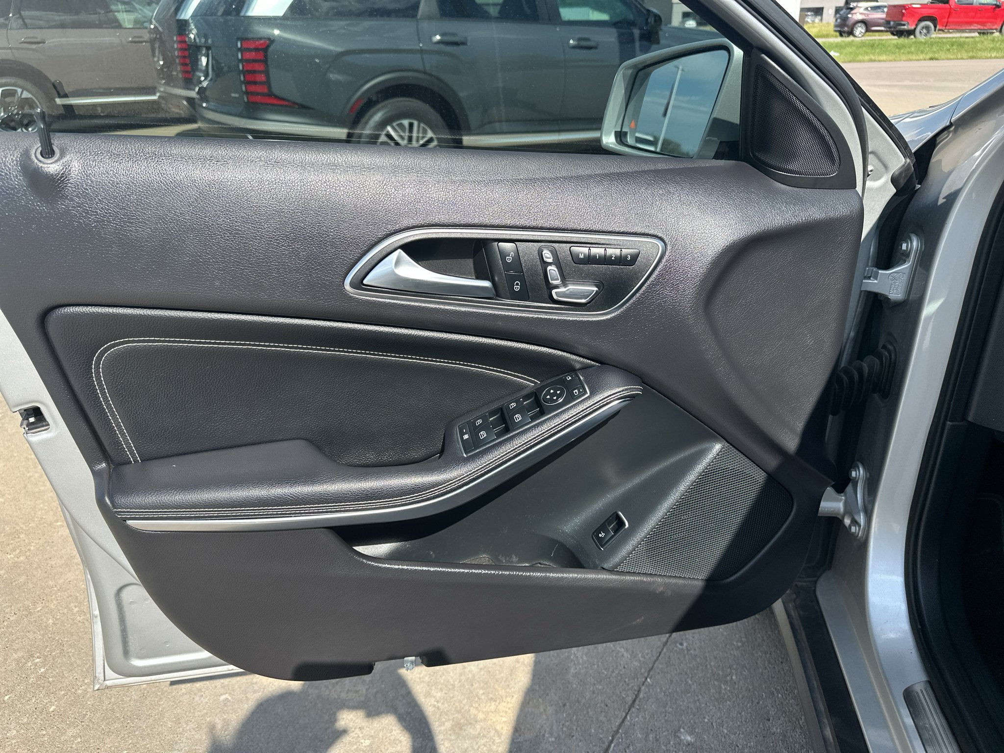 Used 2018 Polar Silver Metallic Mercedes-Benz 250 image 15