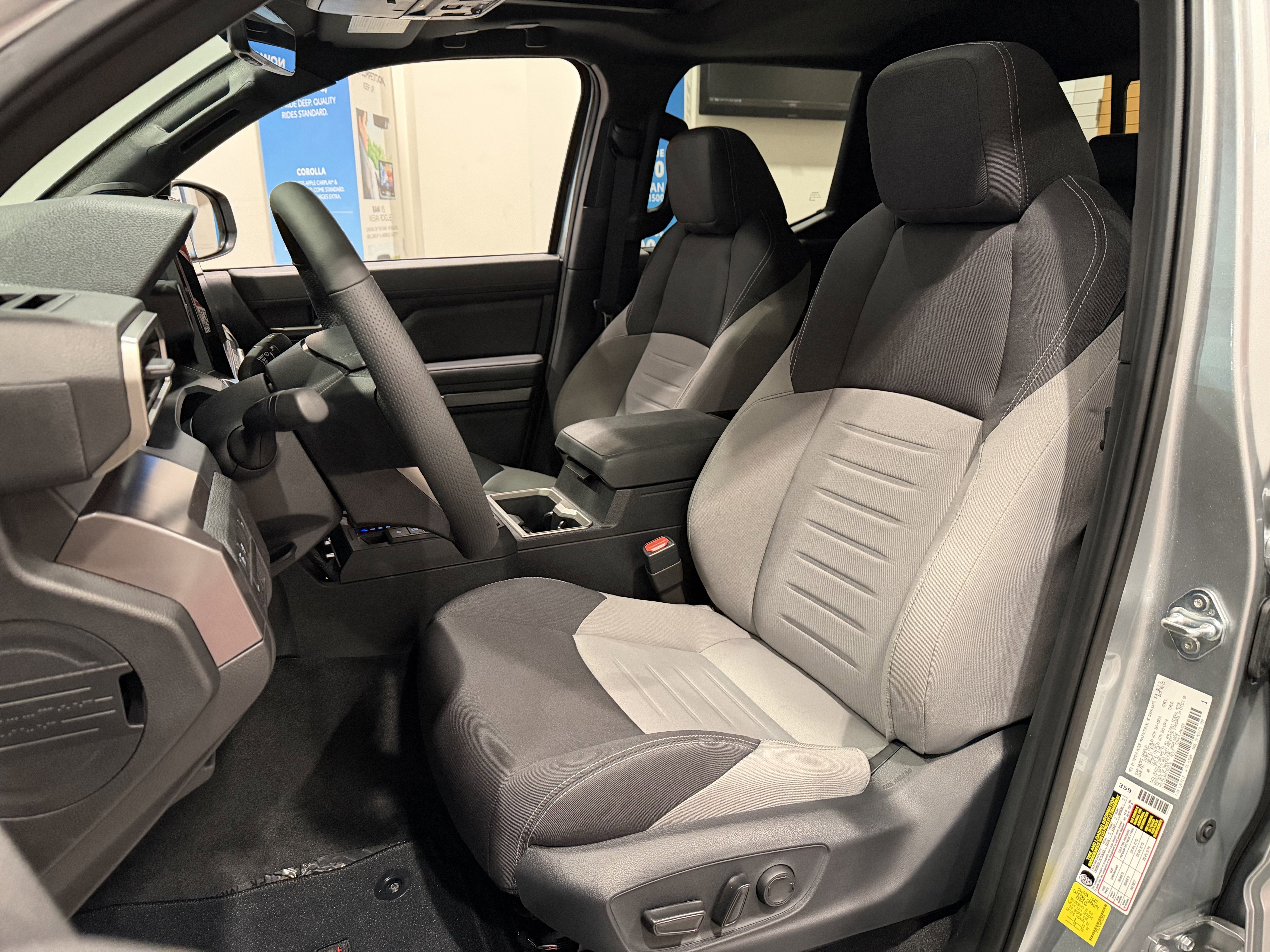 2025 Toyota Tacoma TRD Sport - Photo 26