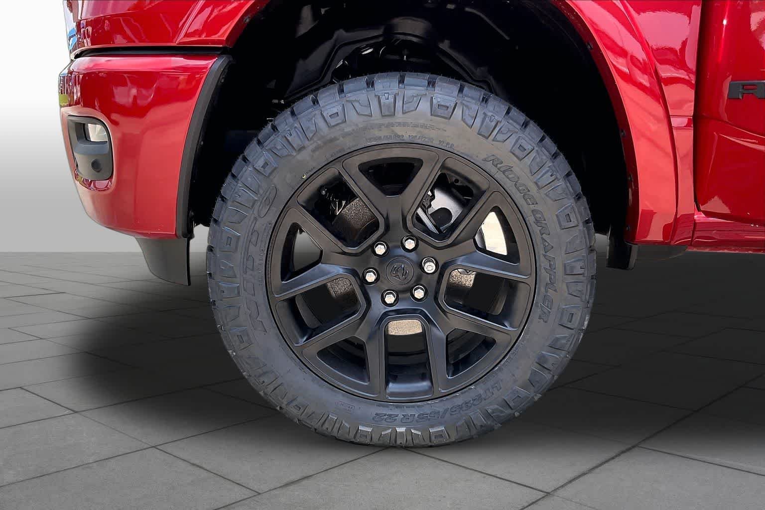 New 2026 Molten Red Pearl-Coat Exterior Paint RAM Laramie image 11