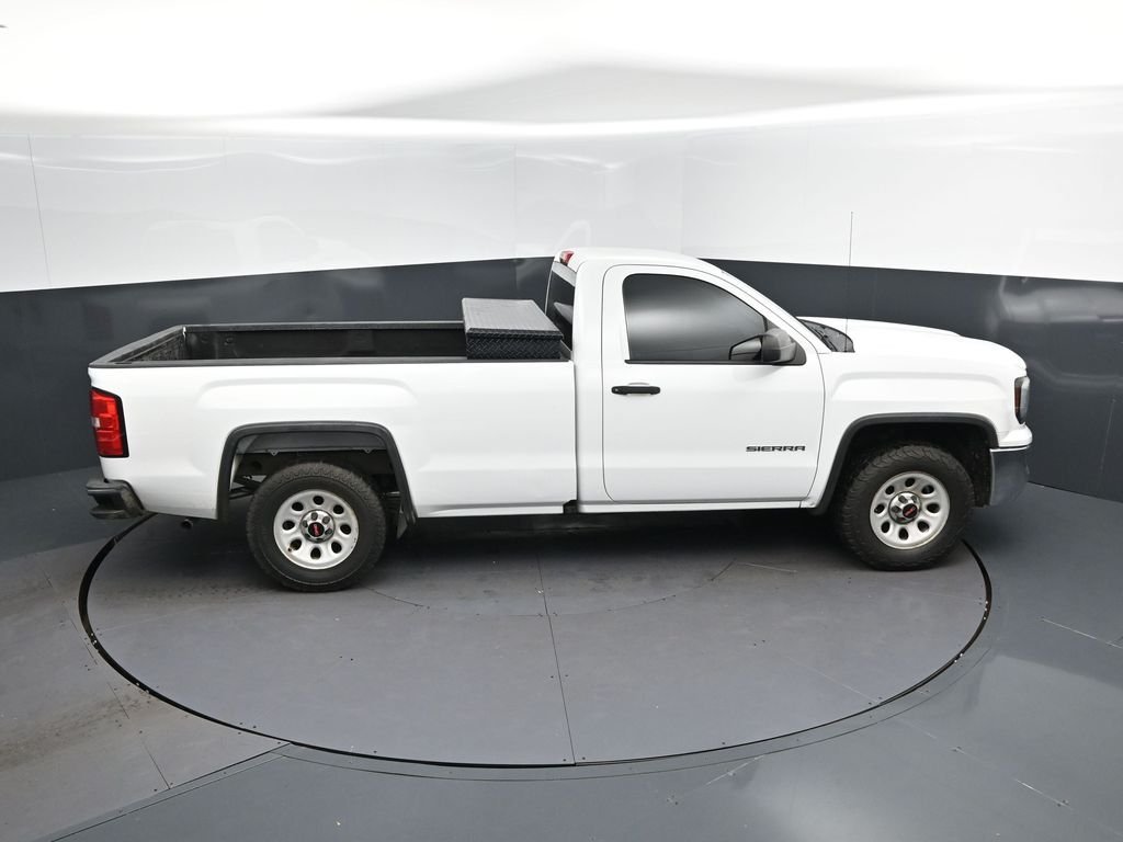 Used 2016 White GMC Base image 30