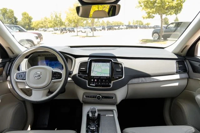 Used 2024 Crystal White Volvo Ultimate image 16