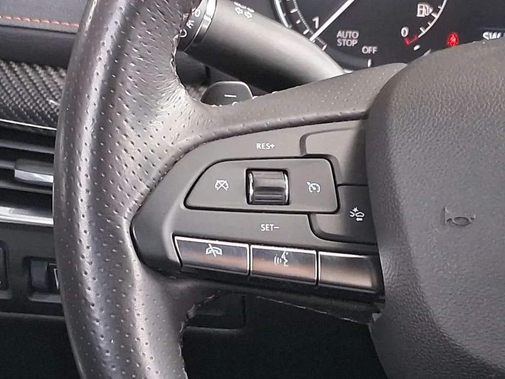 Used 2023 Crystal White Tricoat Cadillac Sport image 11