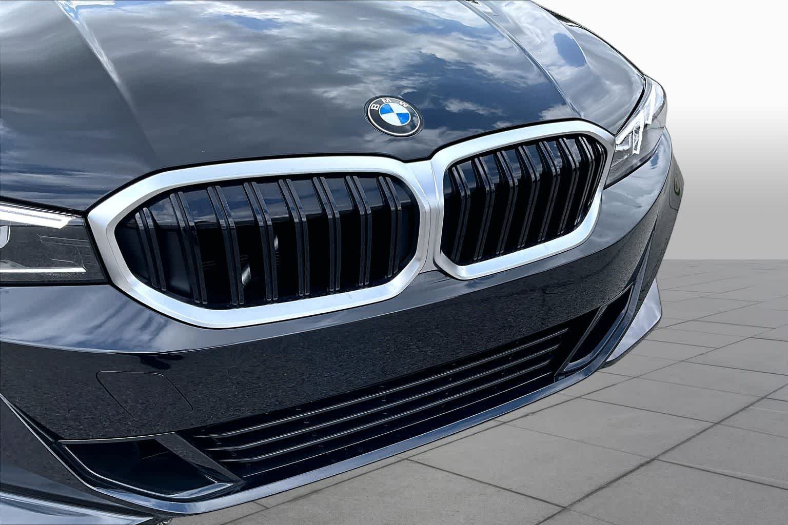 2026 BMW 3 Series 330i - Photo 28