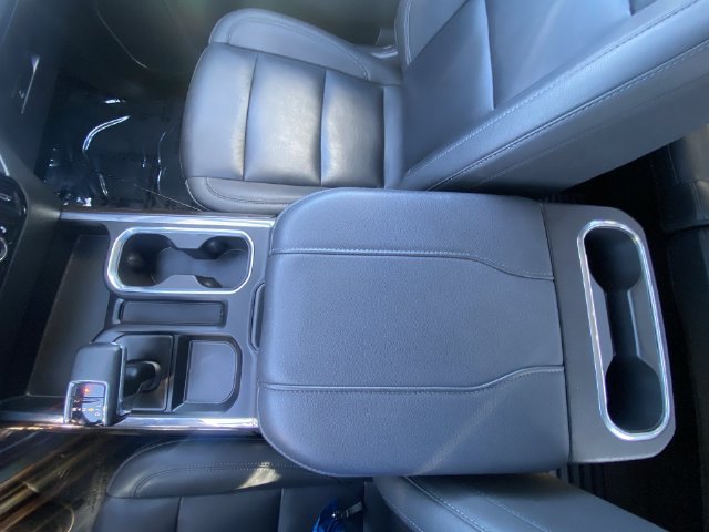 Used 2024 Summit White Chevrolet RST image 21