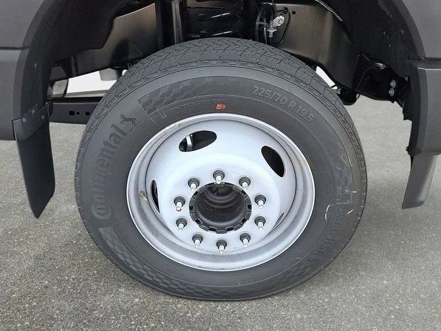 2026 Ford F-550 Super Duty Chassis Cab XL - Photo 8
