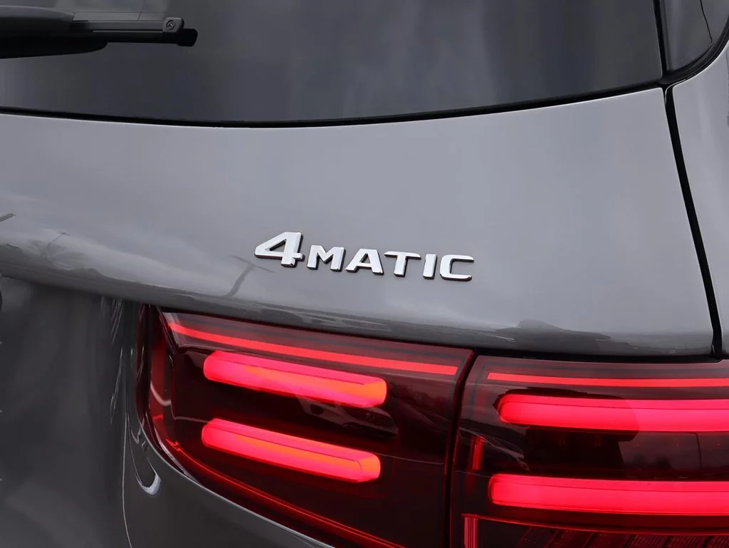 New 2026 Mountain Grey Metallic Mercedes-Benz GLB 250 image 8