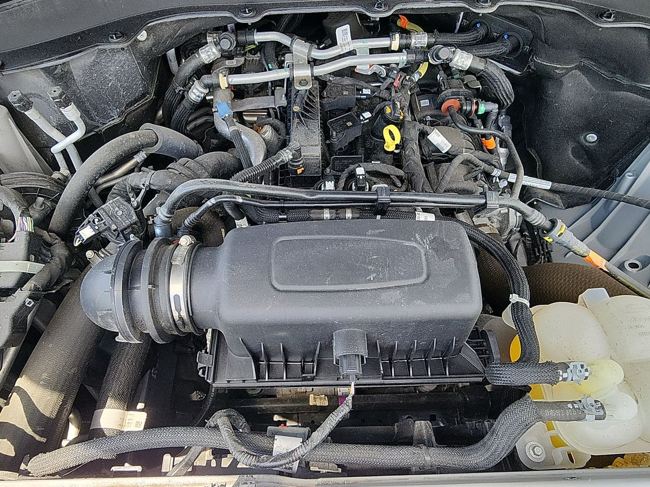 Used 2024 Silver Ford XLT image 25