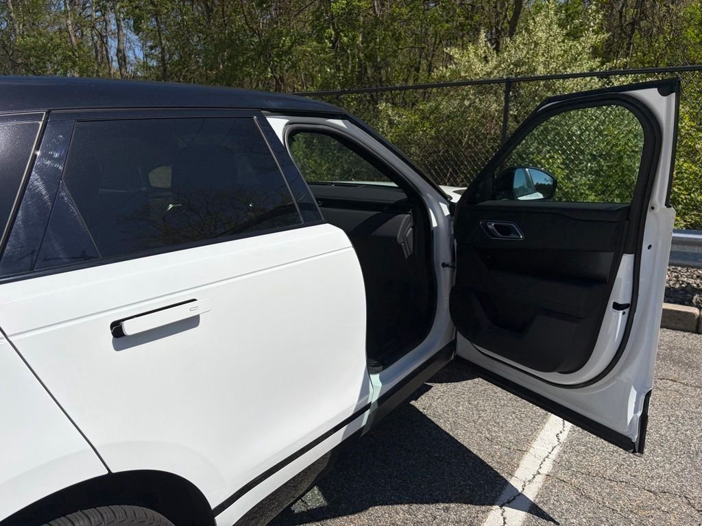Used 2026 White Land Rover Dynamic SE image 14
