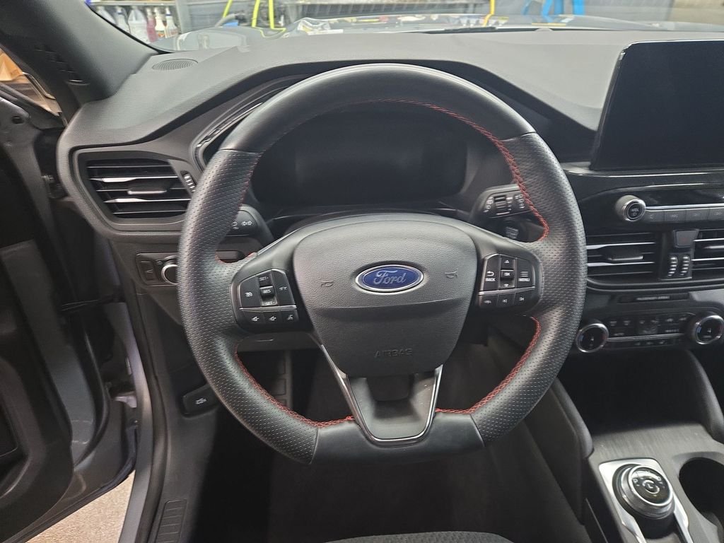 Used 2024 Silver Ford ST-Line image 11