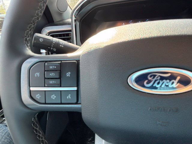 New 2026 Glacier Gray Metallic Tri-Coat Ford F-350® Lariat® image 23