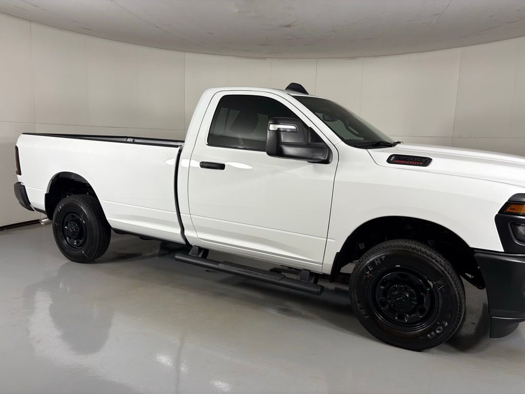 New 2026 Bright White Clear-Coat Exterior Paint RAM Tradesman image 9