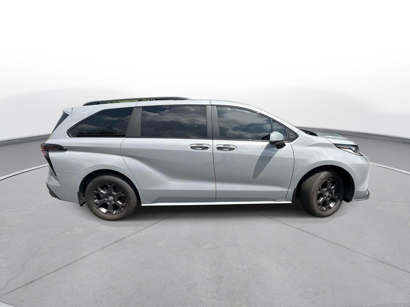 Used 2025 Cement Toyota Woodland Edition image 5