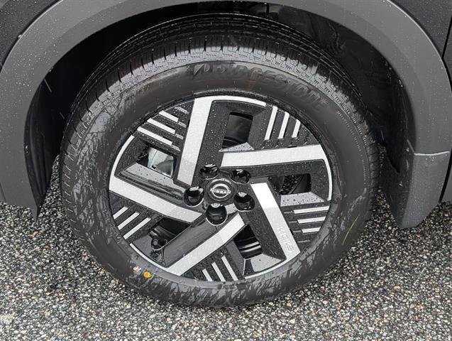 New 2026 Super Black Nissan SV image 13
