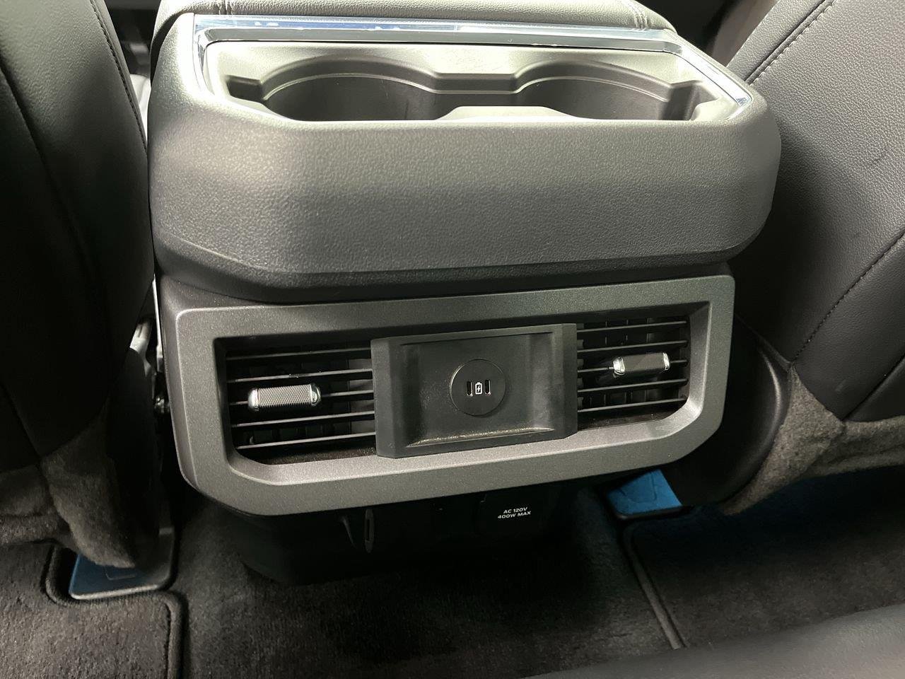 Used 2023 Oxford White Ford Lariat image 15