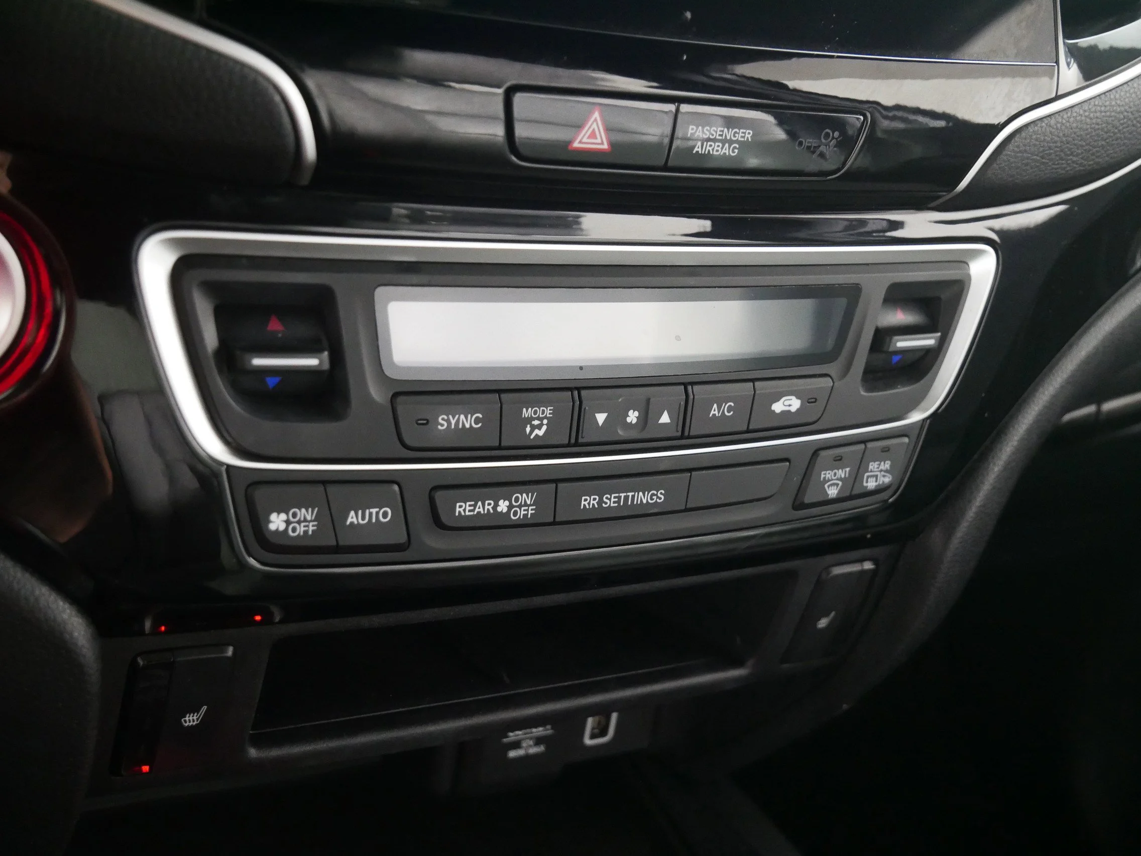 Used 2019 Obsidian Blue Pearl Honda Touring image 23