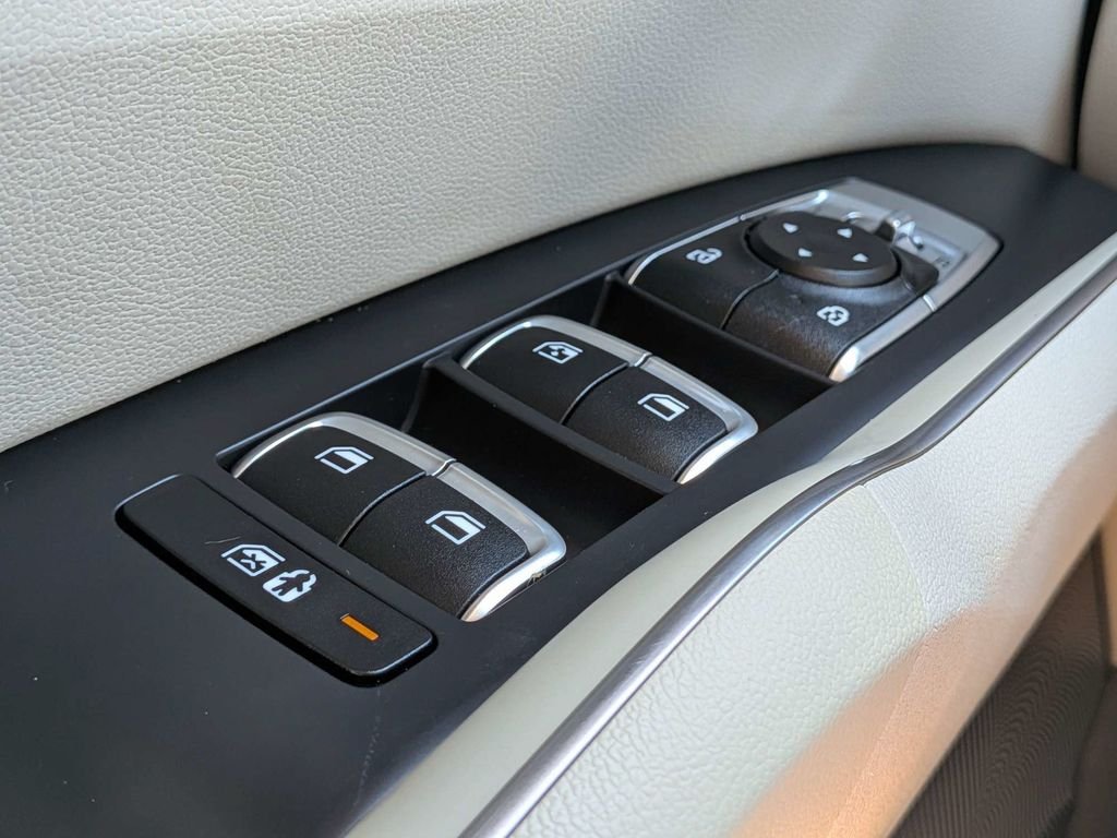 Used 2023 Gray Kia EX image 35