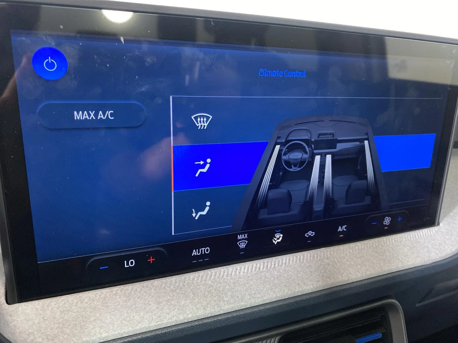 New 2025 White Metallic Ford XLT image 18