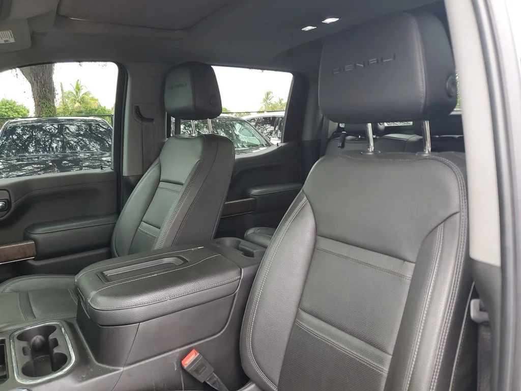 Used 2022 Black GMC Denali image 20