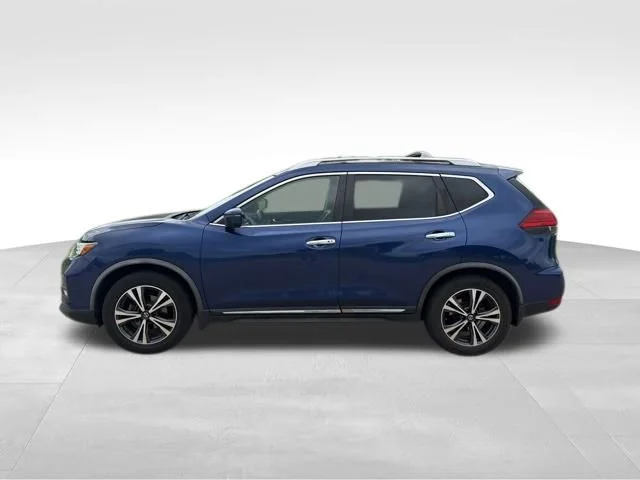 Used 2017 Blue Nissan SL image 7