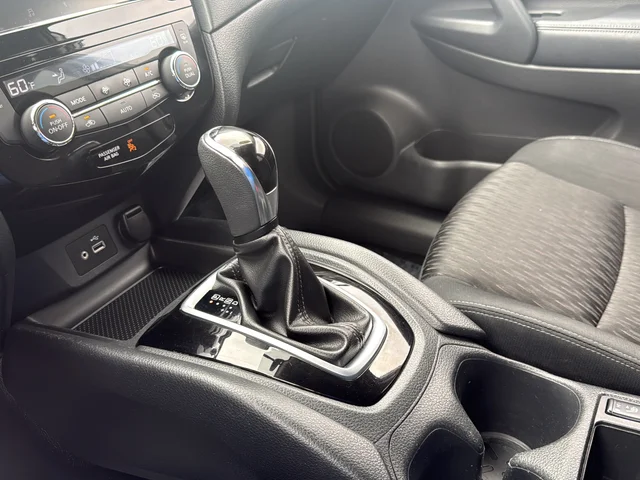 Used 2018 Gray Nissan SV image 22