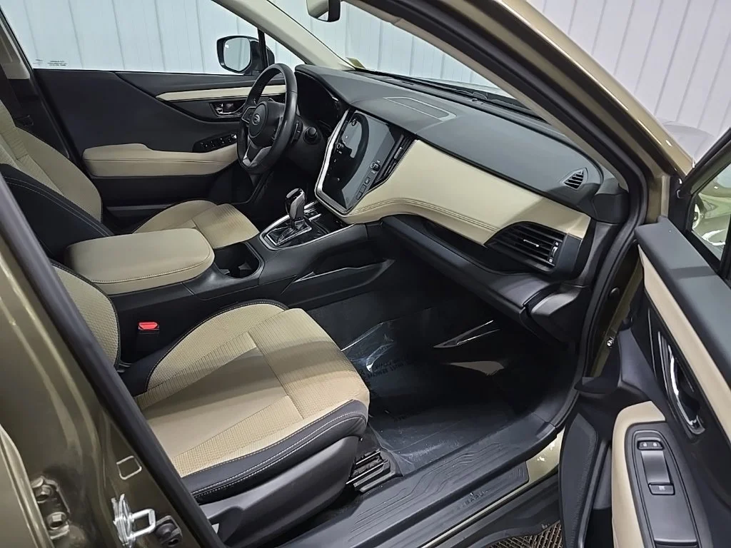 Used 2022 Green Metallic Subaru Premium image 15