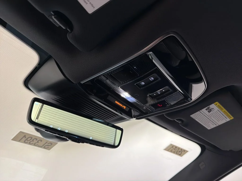 New 2026  Land Rover Dynamic SE image 18