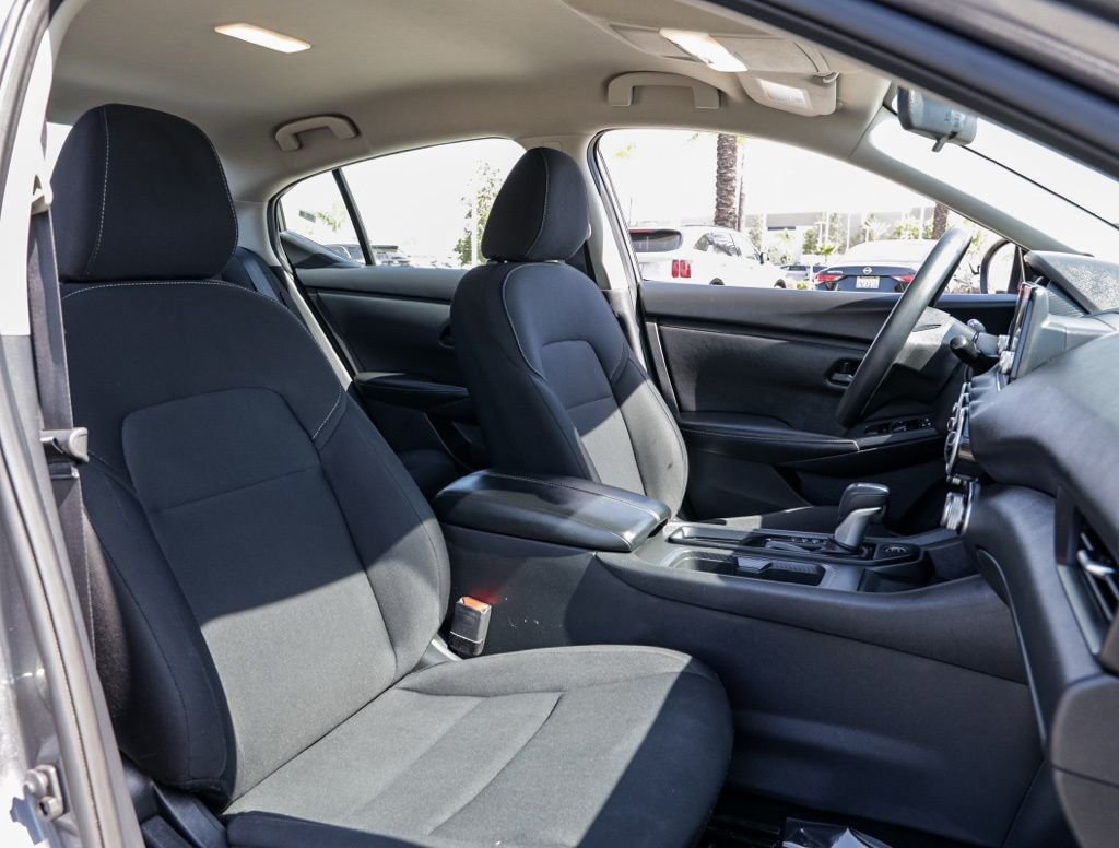 Used 2024 Gray Nissan S image 17