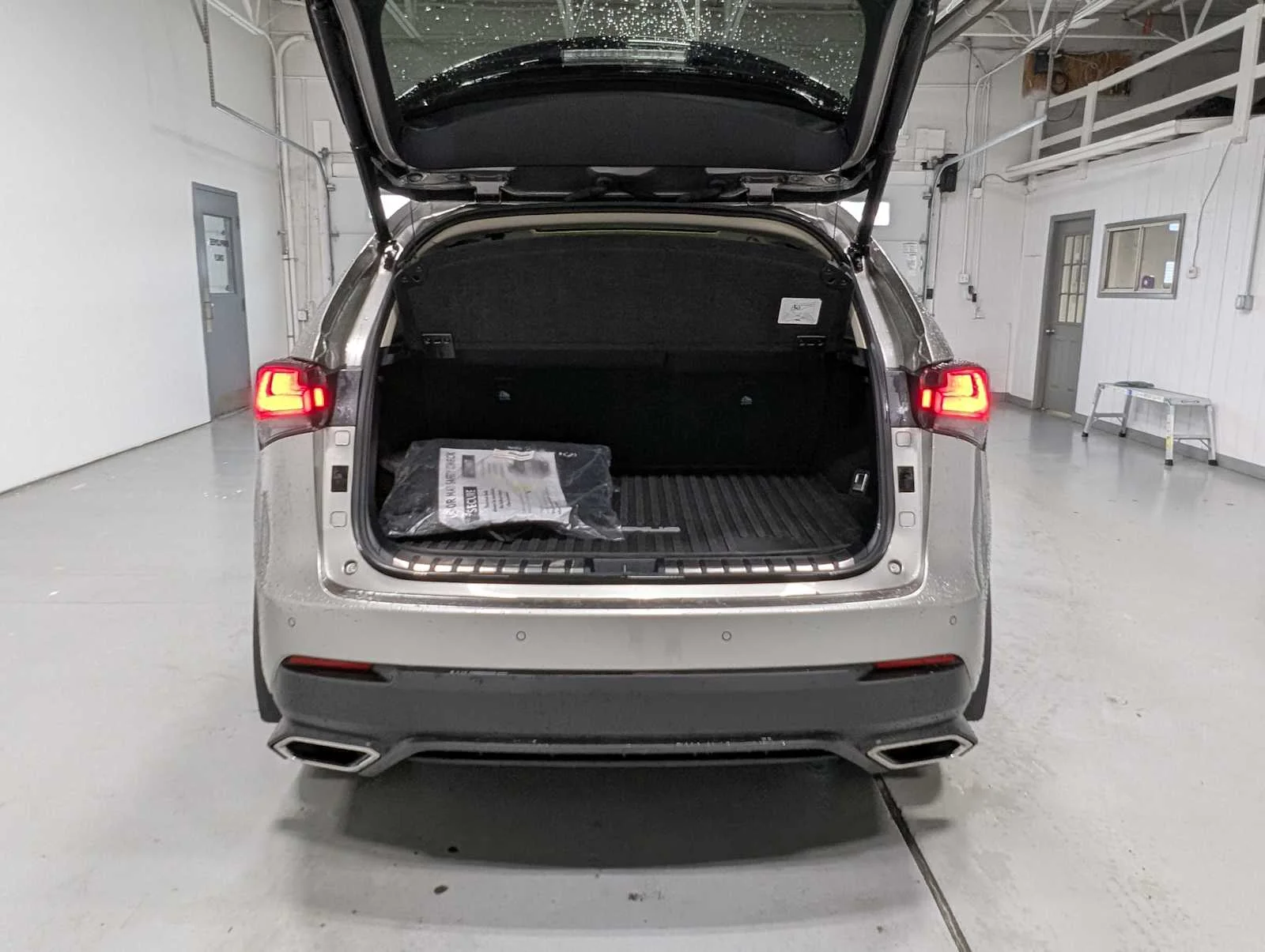 Used 2021 Atomic Silver Lexus  image 42