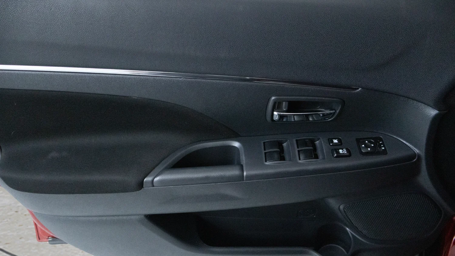 Certified Used 2020 Red Mitsubishi 2.0 ES image 21