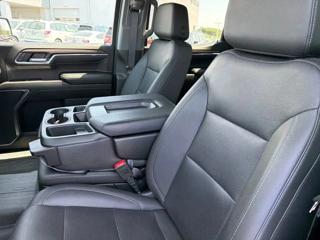 Used 2024 Silver GMC SLT image 18