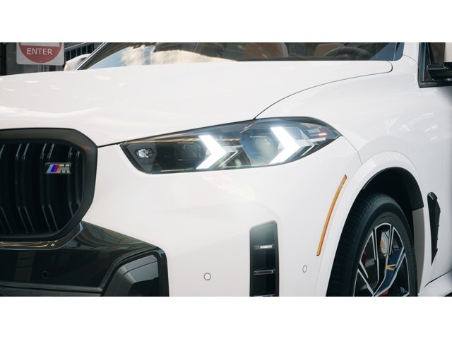 2026 BMW X5 M60i - Photo 6