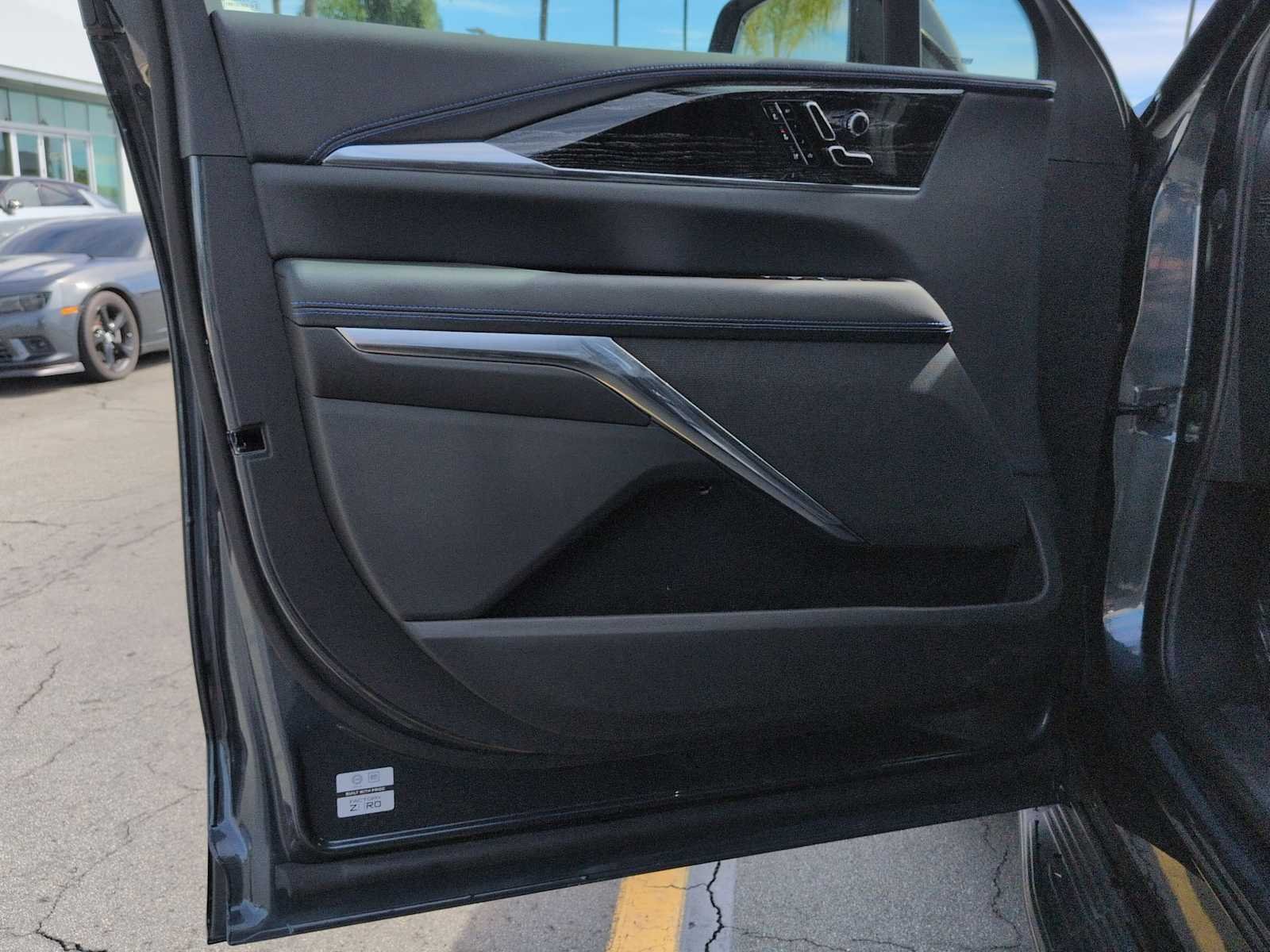 2026 Cadillac Escalade IQL Sport - Photo 10