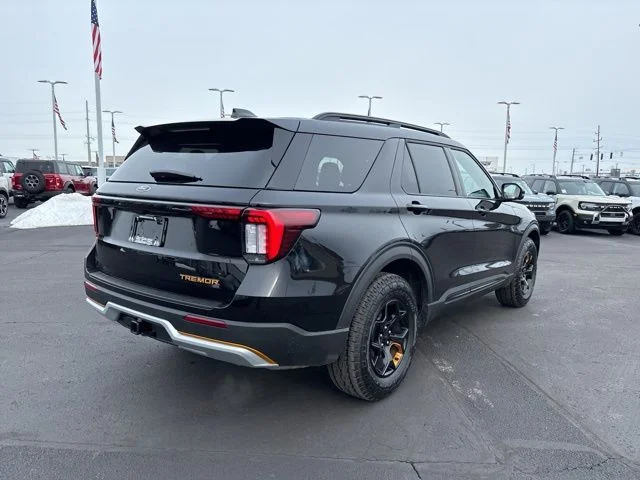 New 2026 Agate Black Metallic Ford Tremor® image 6