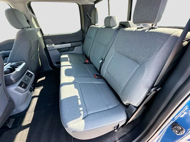 Used 2025 Blue Ford XLT image 24
