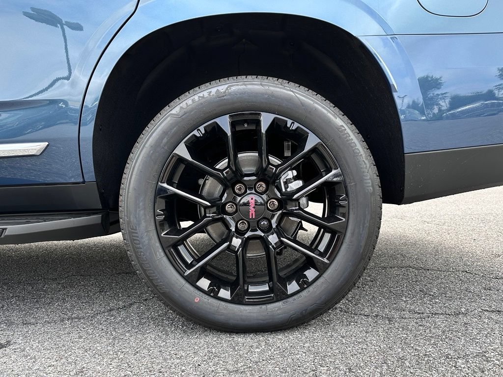 New 2026 Downpour Metallic GMC Elevation image 39