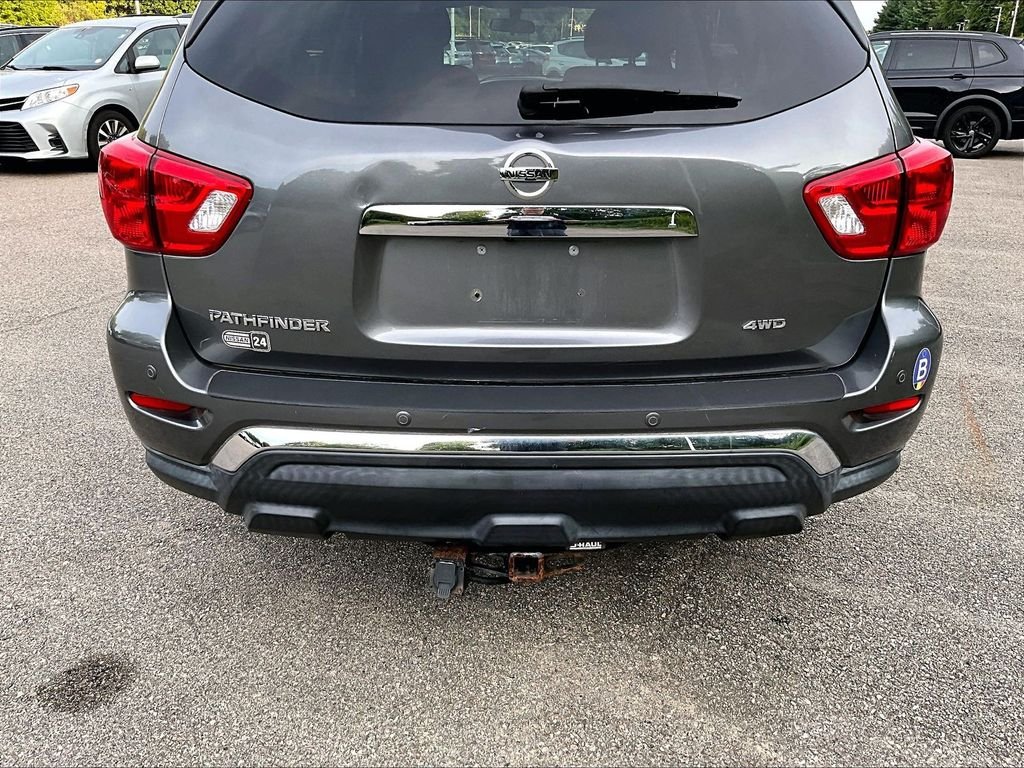 Used 2020 Gray Nissan S image 10
