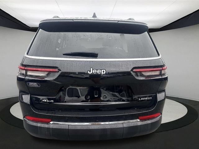 2023 Jeep Grand Cherokee Laredo photo 4