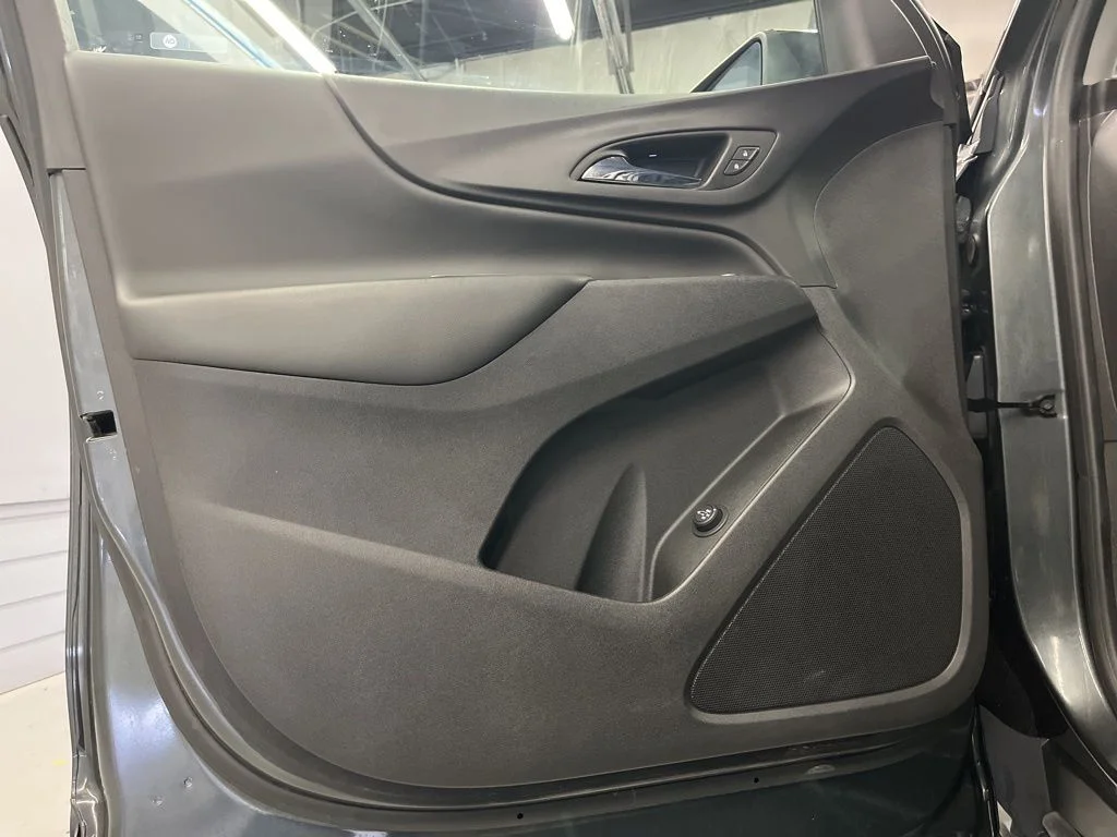 2021 Chevrolet Equinox LT - Photo 11