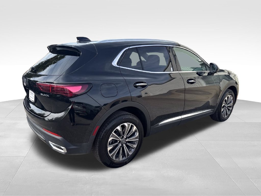 Used 2025 Black Buick Preferred image 5