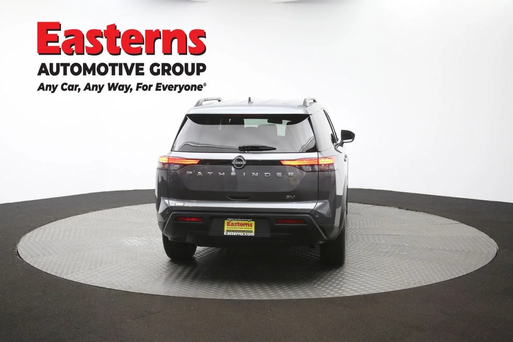 Used 2022 Gray Nissan SV image 38